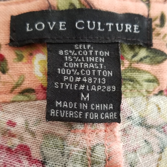 Floral Pattern Shorts - Picture 2 of 4